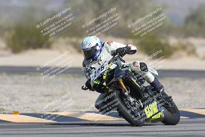 media/Oct-30-2025-Racers Edge (Thu) [[dabbdaf680]]/2-A Group/Session 2 (Turn 5)/